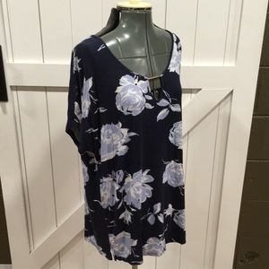XL Jaclyn Smith Foral Top